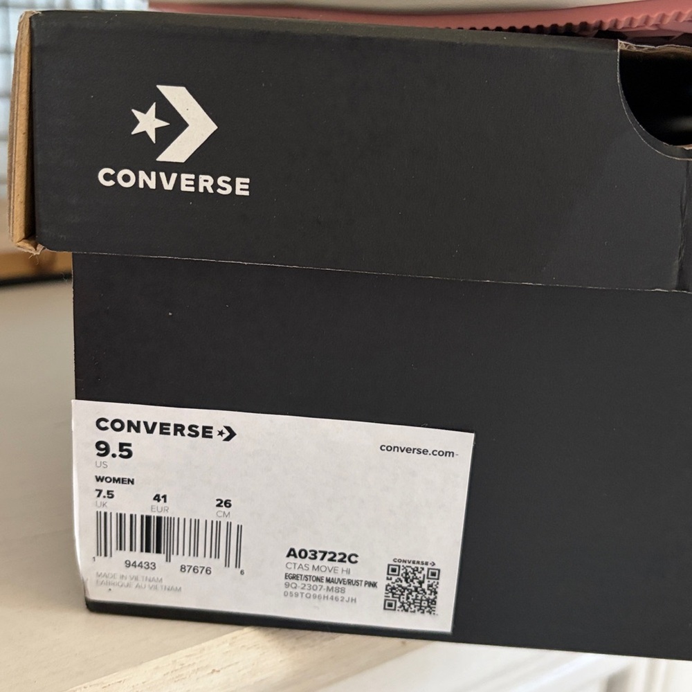Converse Women's Platform Sneakers - Cream - Picture 3 of 10